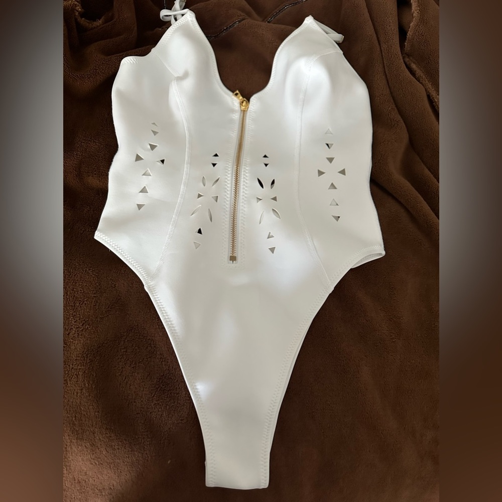 One piece GiGi C swim